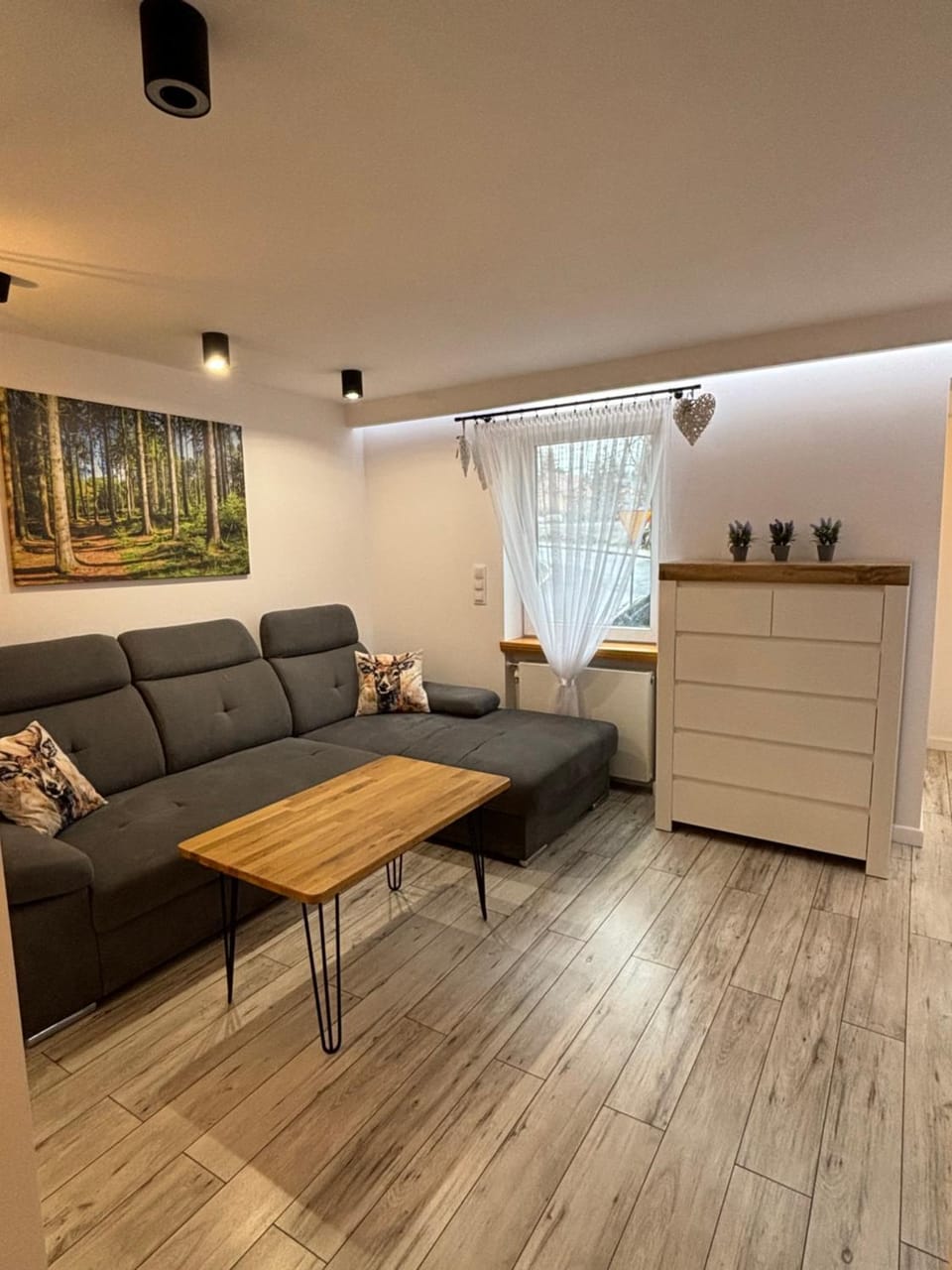 Apartament Klimatyczny z kominkiem Apartment in Lower Silesian Voivodeship