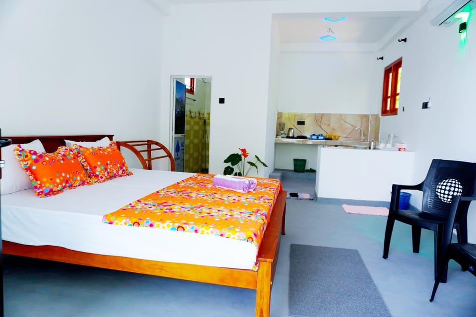 Bed, Photo of the whole room