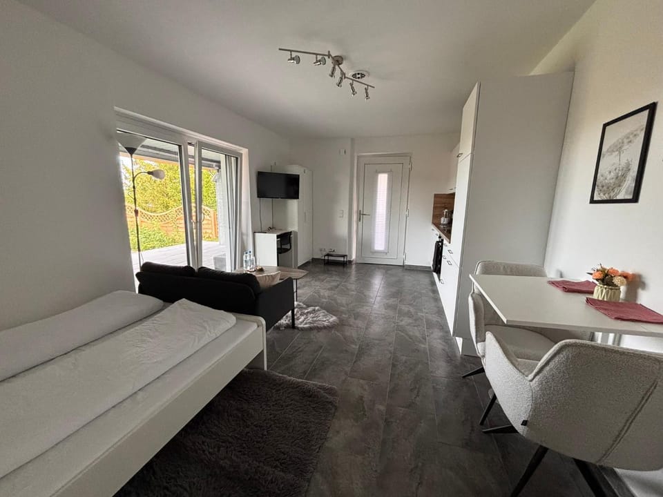 Living room, Photo of the whole room, Seating area, Bedroom
