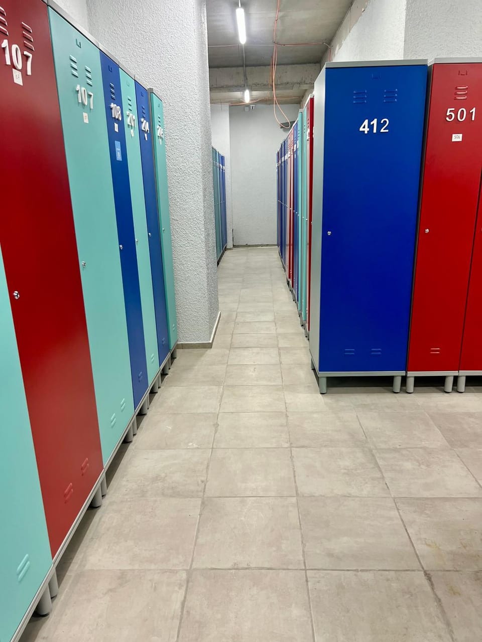 Skiing, storage