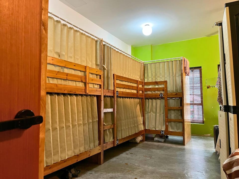 Bed, Bedroom, bunk bed