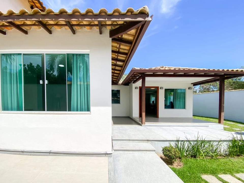 Property building, Facade/entrance, Garden, Garden view
