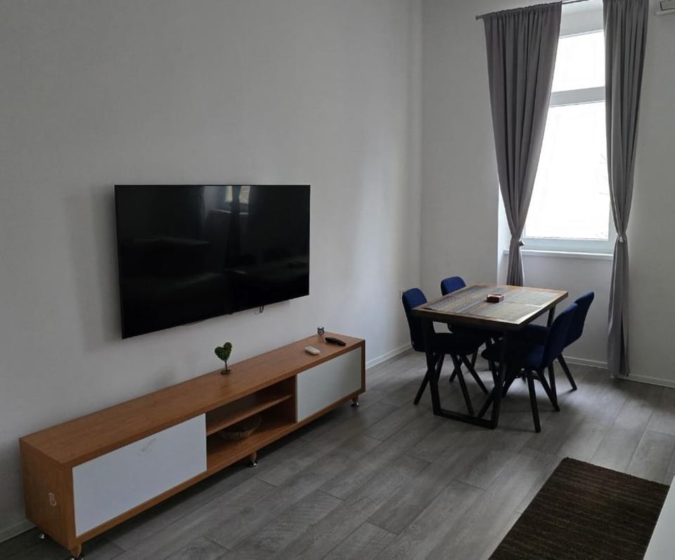 Sarajevo central quiet apartment,private free parking Apartment in Sarajevo