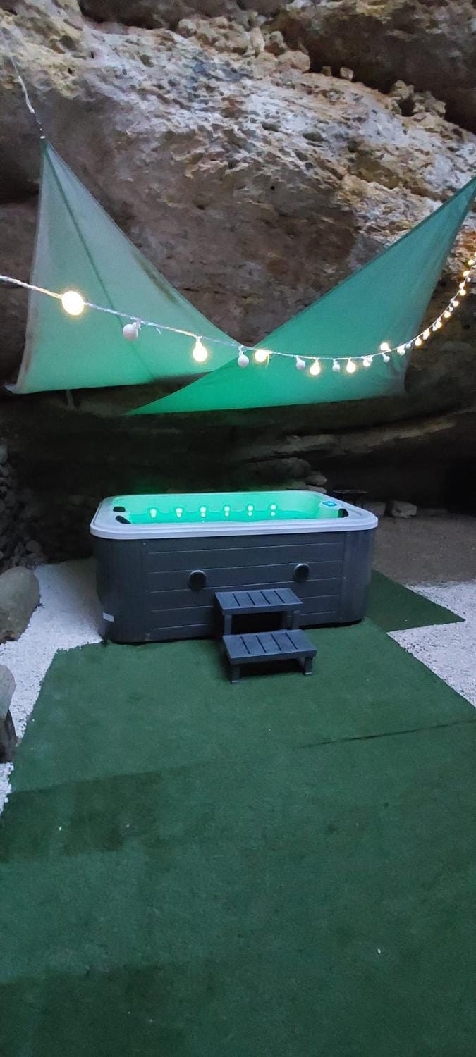 Hot Tub