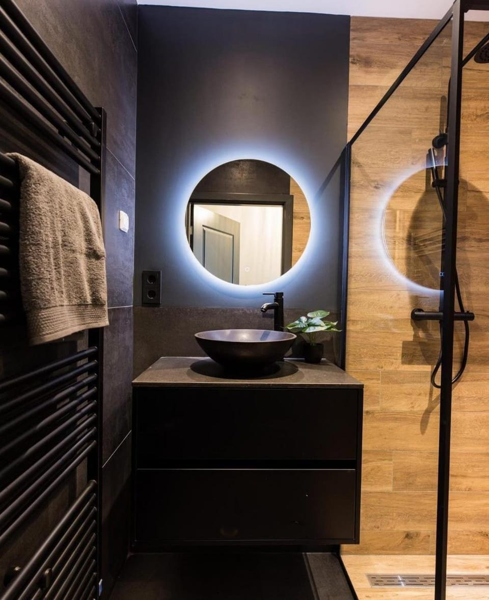 Shower, Bathroom, towels