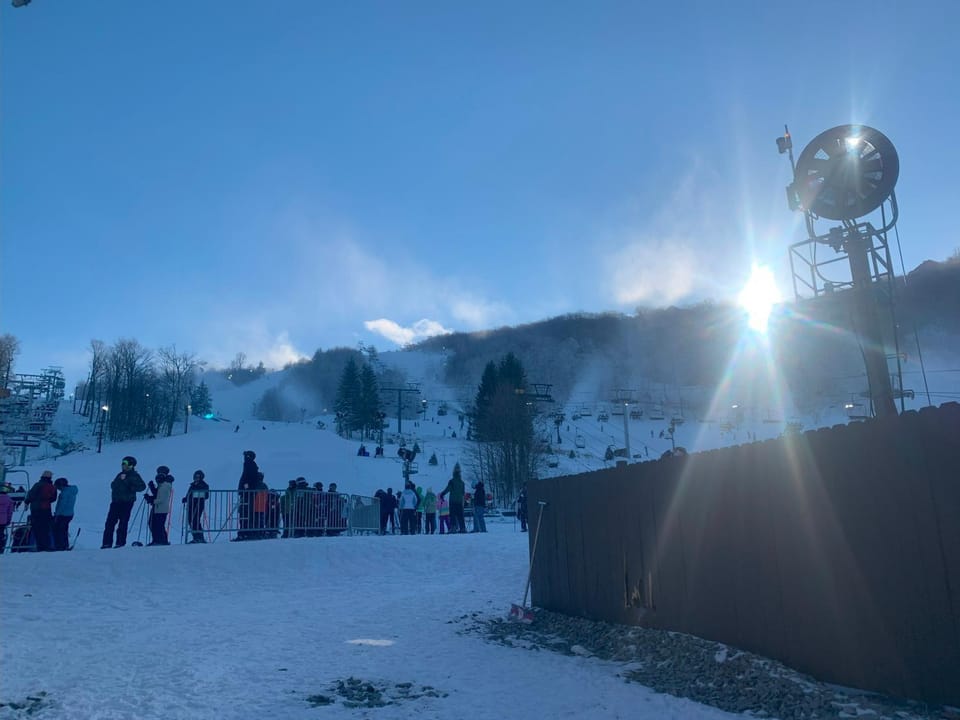 Winter, Skiing