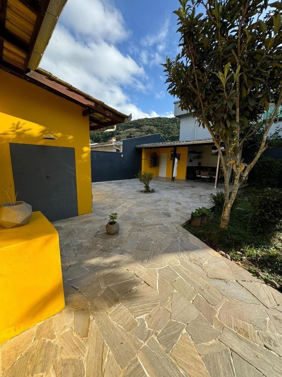 Casa piscina com hidromassagem House in Porto Belo