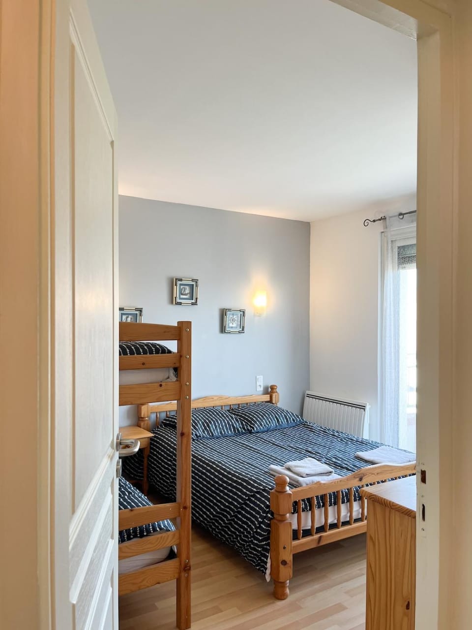 Bed, Bedroom, bunk bed