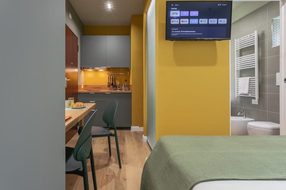 "Suite Centro Città" Self Check-In WiFi & Netflix Apartment in Molise, Italy