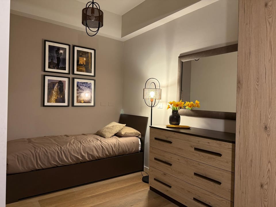 Decorative detail, Bedroom