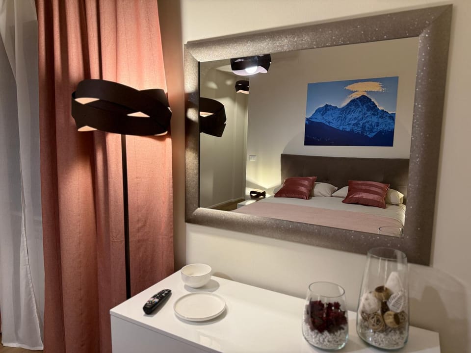 Decorative detail, Bedroom
