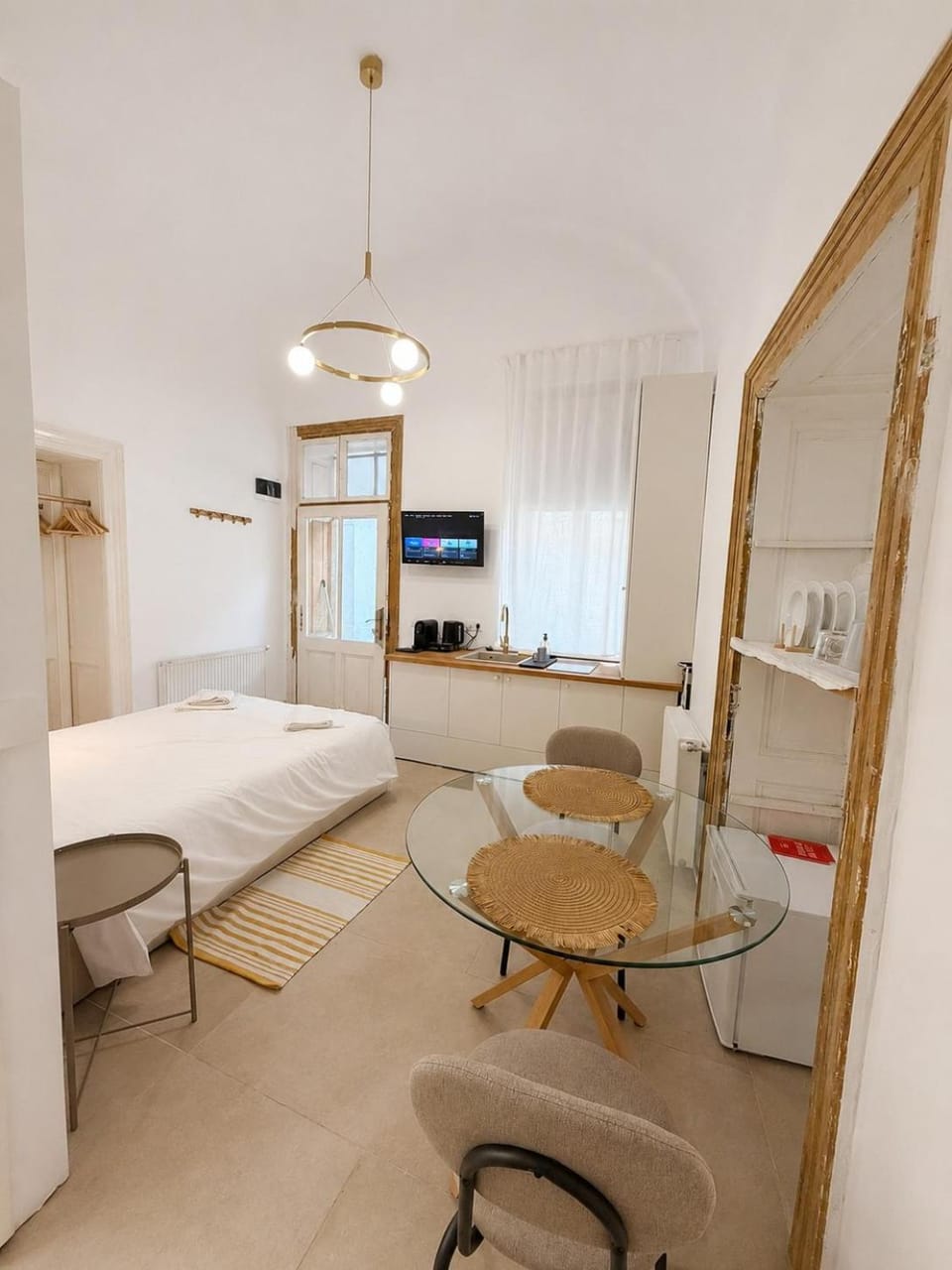 Living room, Photo of the whole room, Seating area
