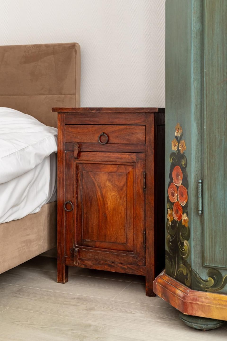 Bed, Photo of the whole room, Bedroom, wardrobe