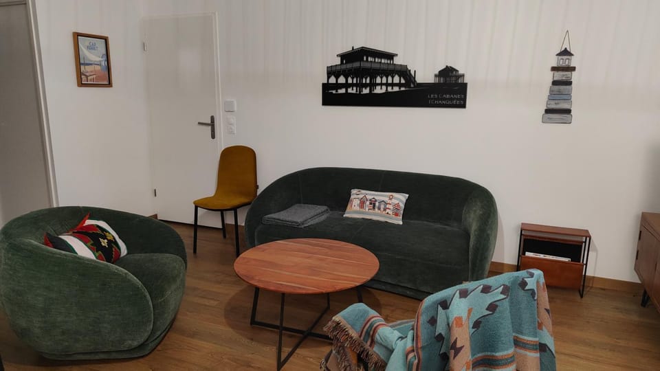 EUEXIA - À MARÉE HAUTE - Magnifique appartement climatisé 70 m2, Grande terrasse 42 m2, classé 4 étoiles Apartment in Andernos-les-Bains
