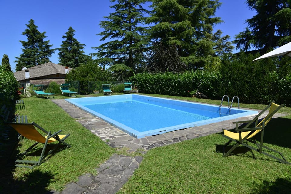 Swimming pool, Swimming pool
