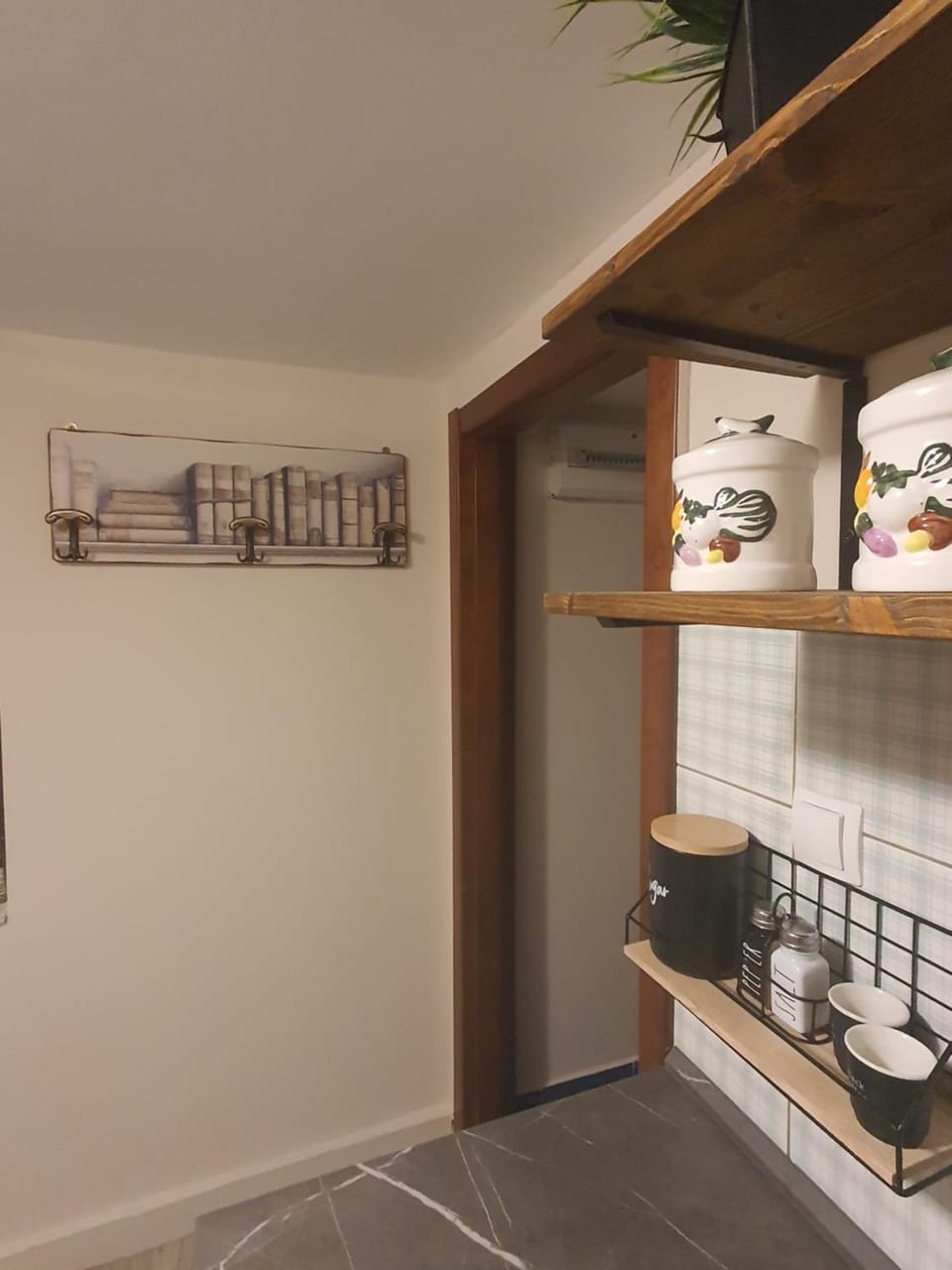 Coffee/tea facilities, Kitchen or kitchenette