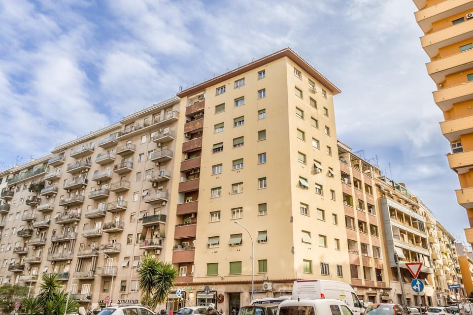 Property building, Neighbourhood, Street view