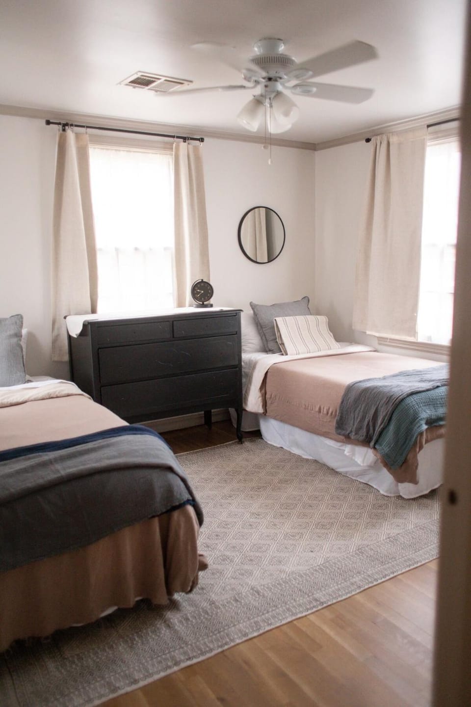 The Elm House, Tranquil Getaway Close to Campus! House in Norman