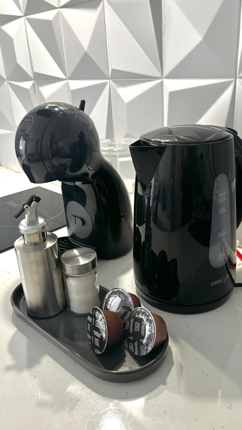 Coffee/tea facilities, Kitchen or kitchenette