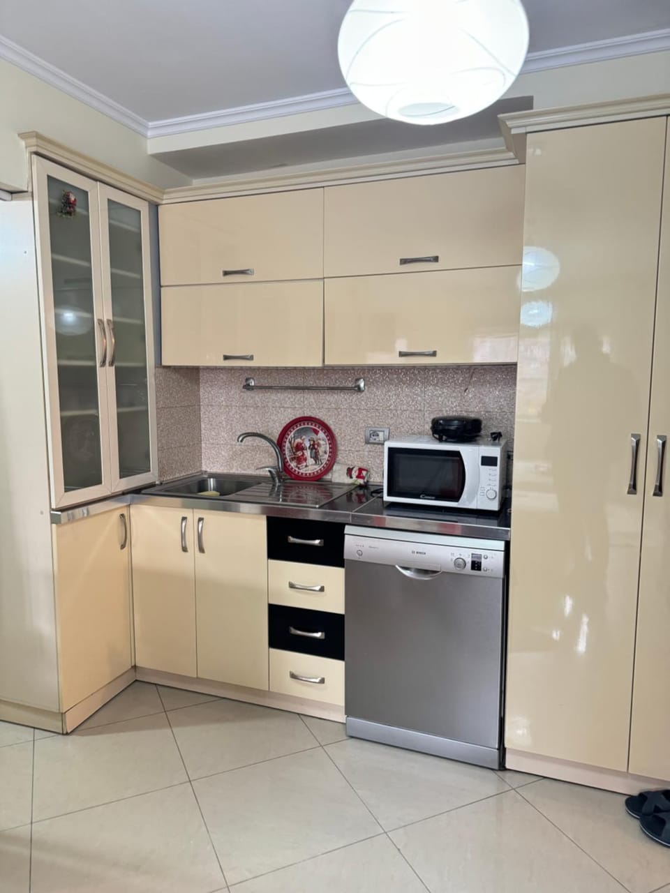 Kitchen or kitchenette, dishwasher, oven, stove, toaster