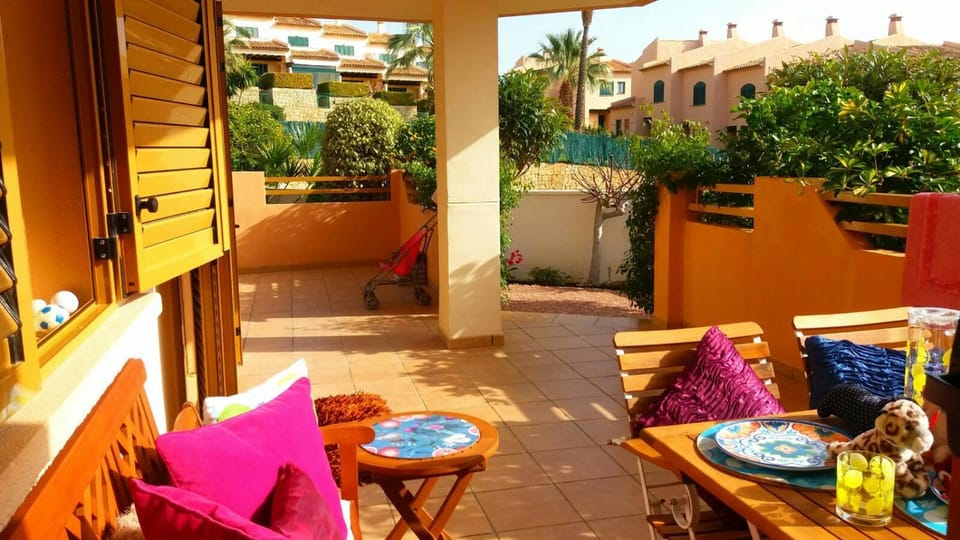 Patio, Activities, Garden, Balcony/Terrace