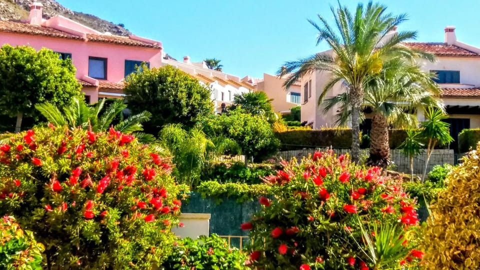 Big garden flat near Terra-Mítica Apartment in Marina Baixa