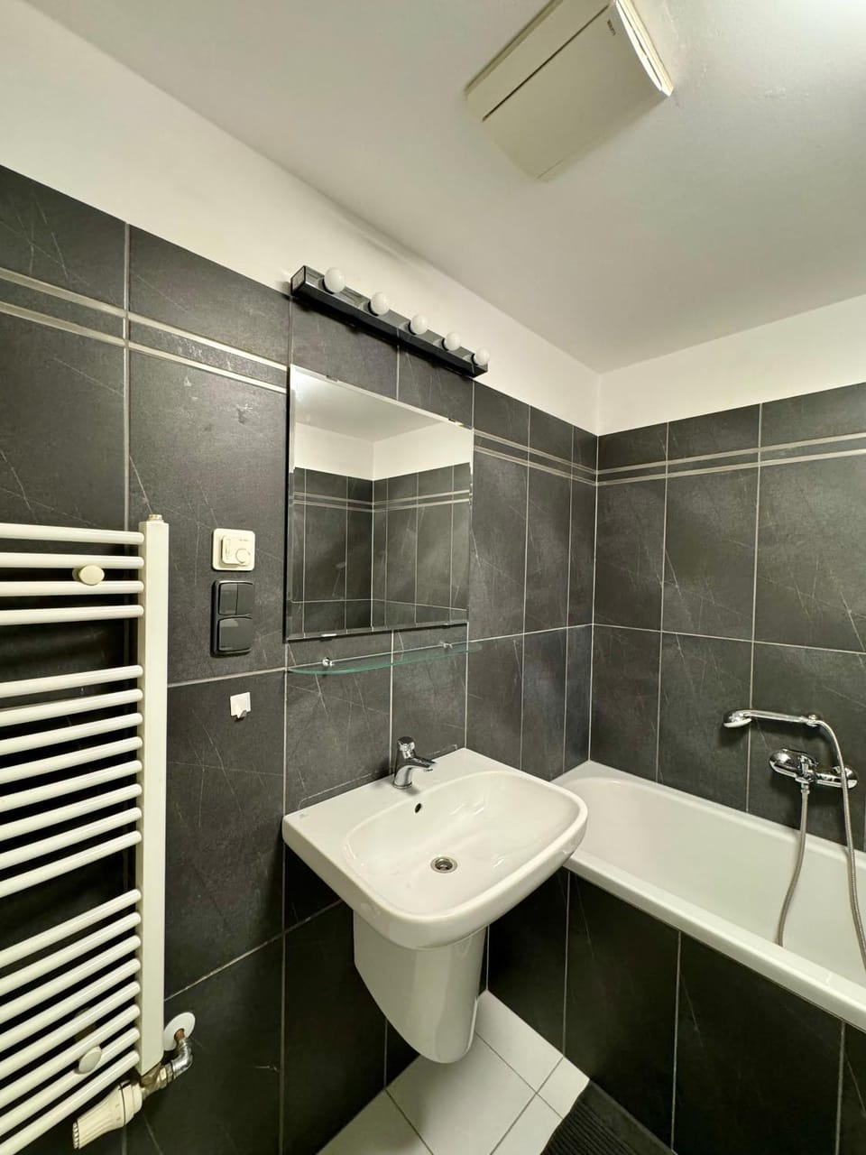 Bathroom, Bath
