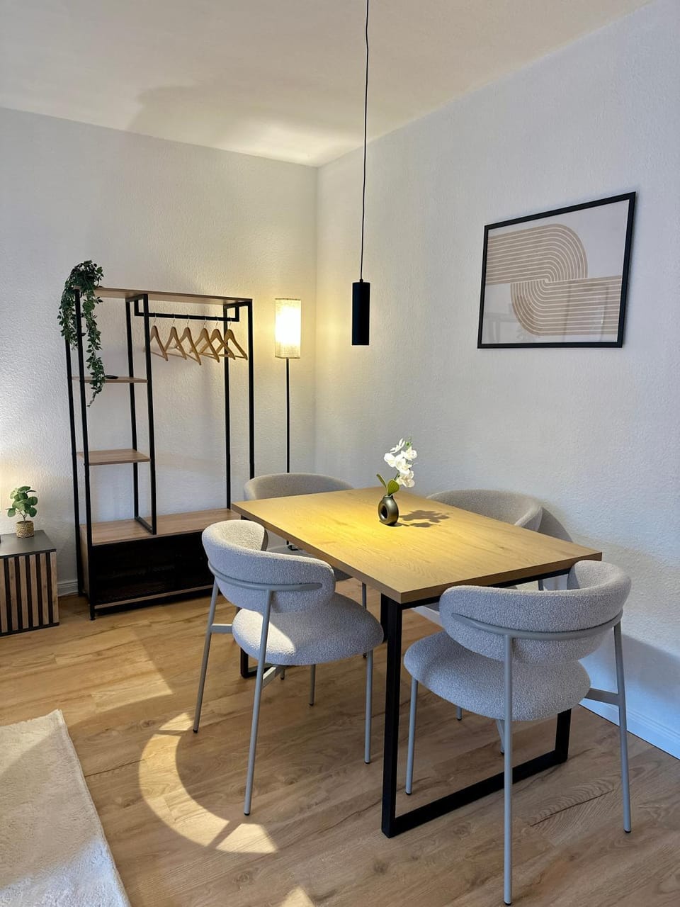 Photo of the whole room, Dining area, wardrobe