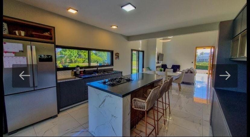 Kitchen or kitchenette, Dining area, dishwasher, minibar, oven, stove