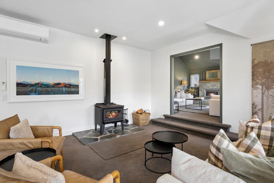 Living room, fireplace