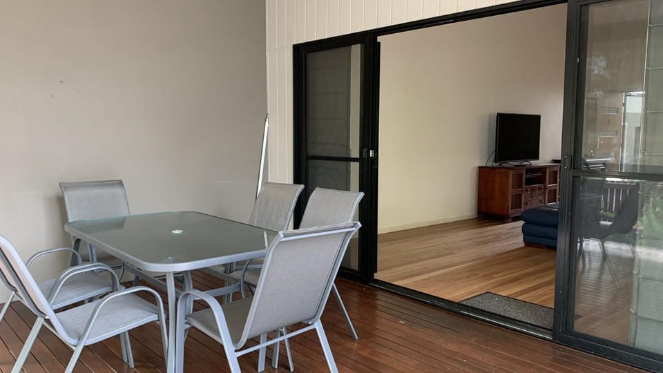 Hook Wine & Sinker Apartment in Brunswick Heads