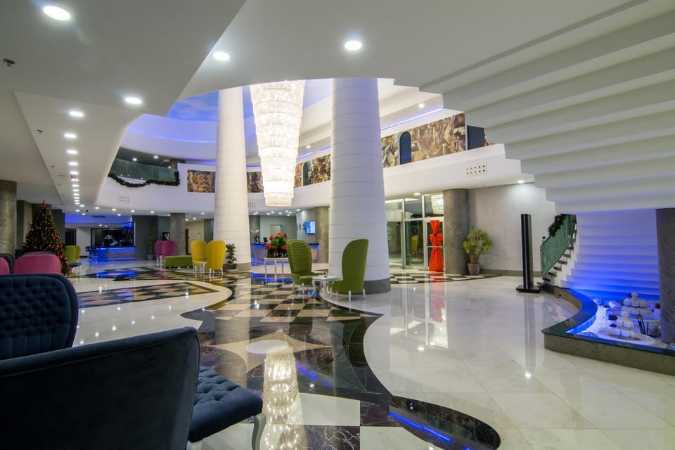 Lobby or reception, Lounge or bar