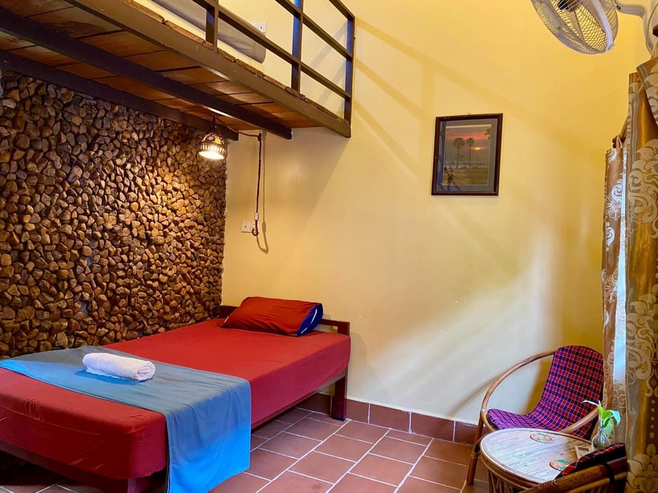 Derm Svay Guesthouse - yoga & cafe Bed and Breakfast in Cambodia