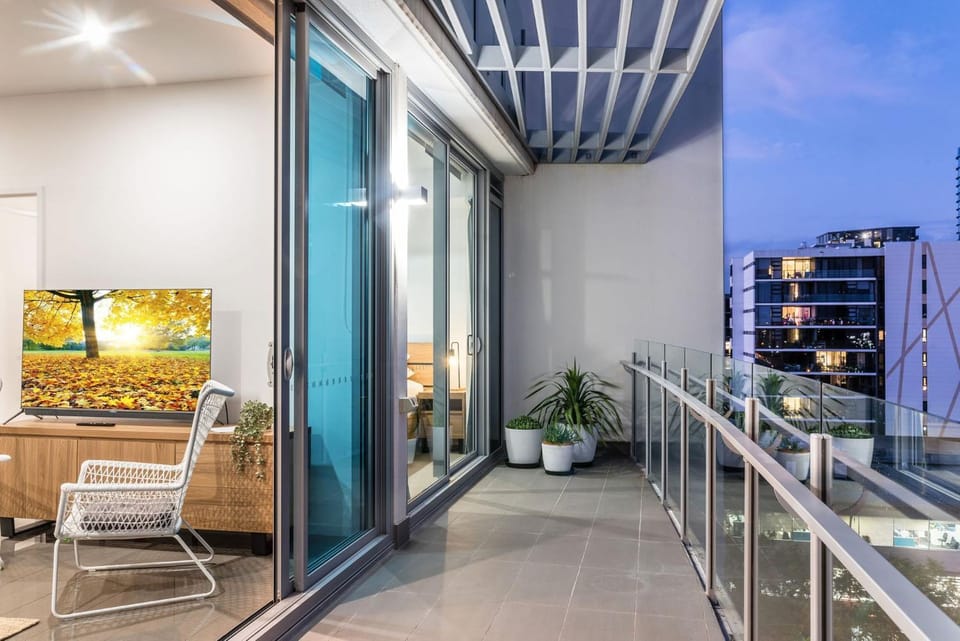 Russell St Retreat Stunning City & Park Views Apartment in Brisbane City