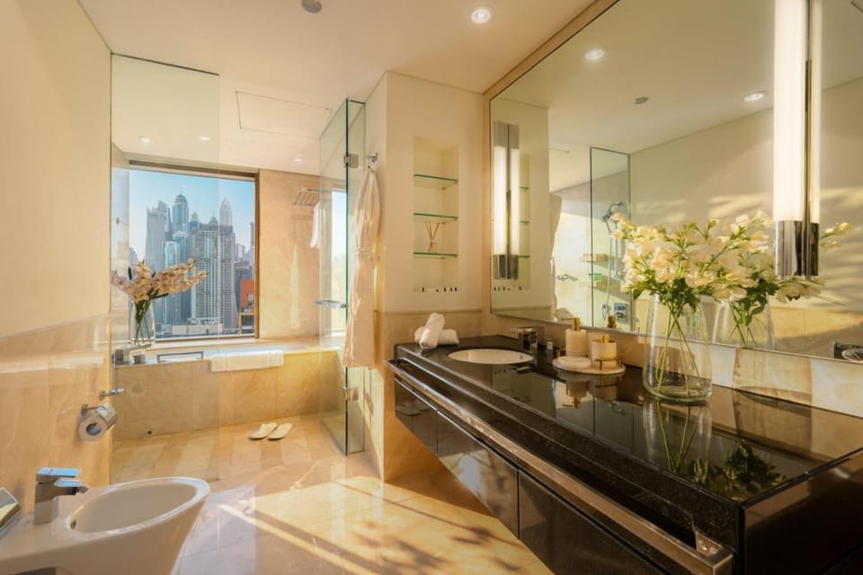 The Classic - Lavish Living at JW Marriott Apartment in Dubai
