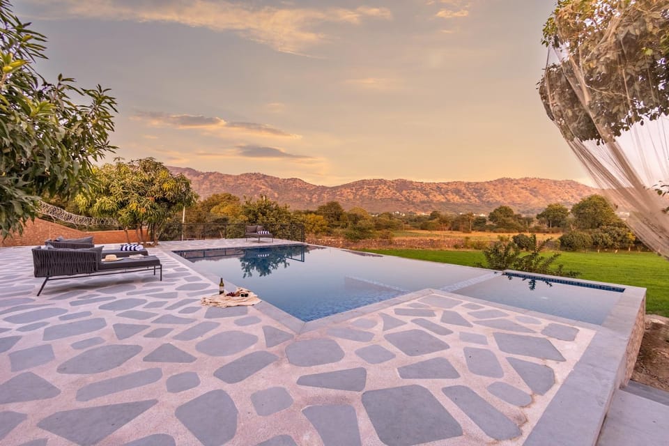 Day, Natural landscape, Mountain view, Swimming pool