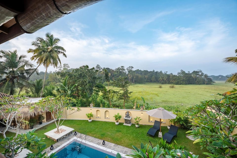 Garden, View (from property/room), Garden view, Landmark view, Pool view