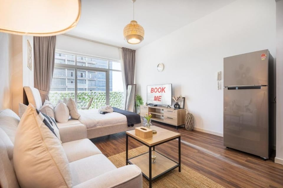 StayShort - Calm Studio Apartment Right by the Golf Courses in Sports City Apartment in Dubai