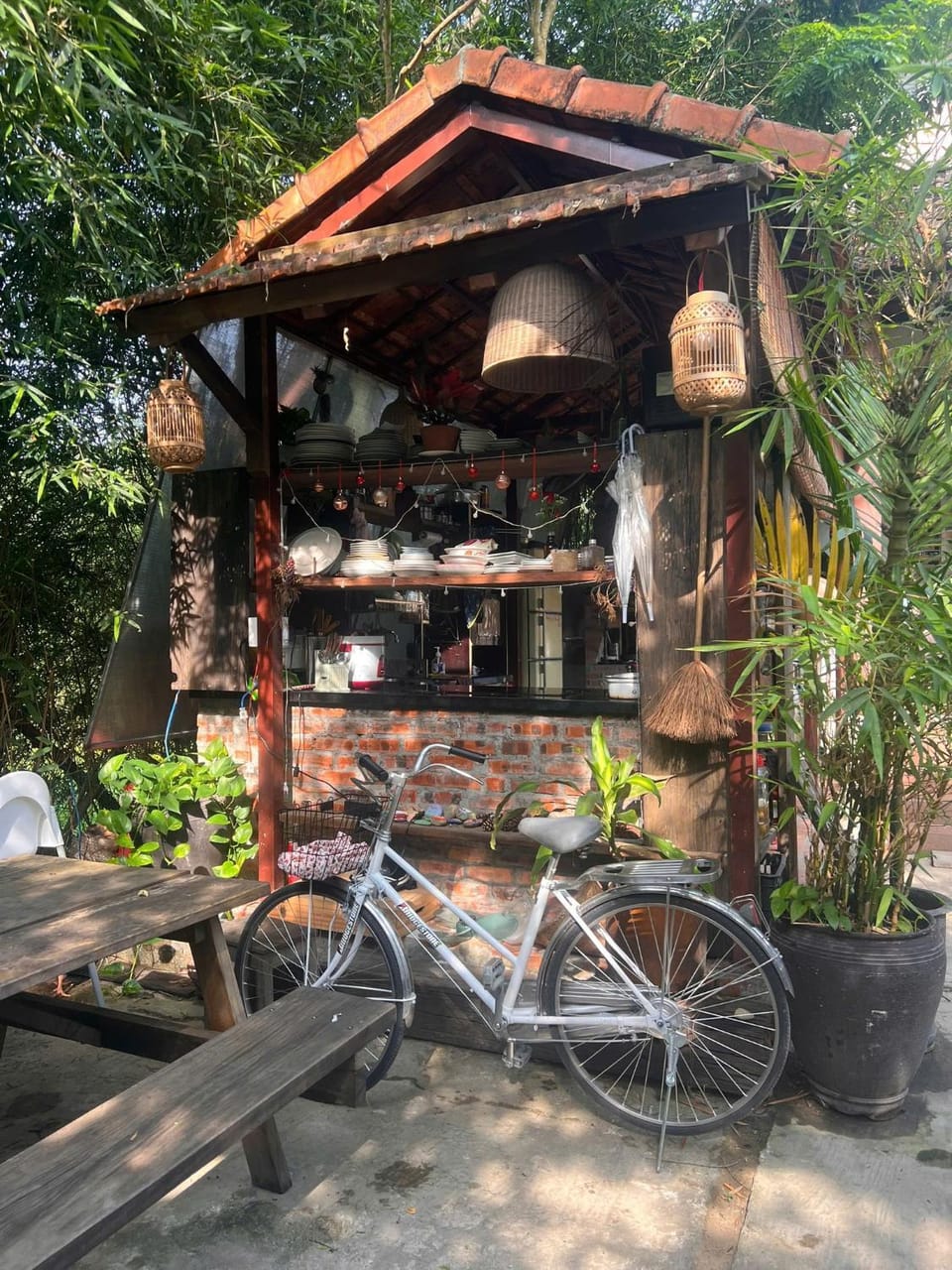 mehome Hidden Garden Homestay Hotel in Laos