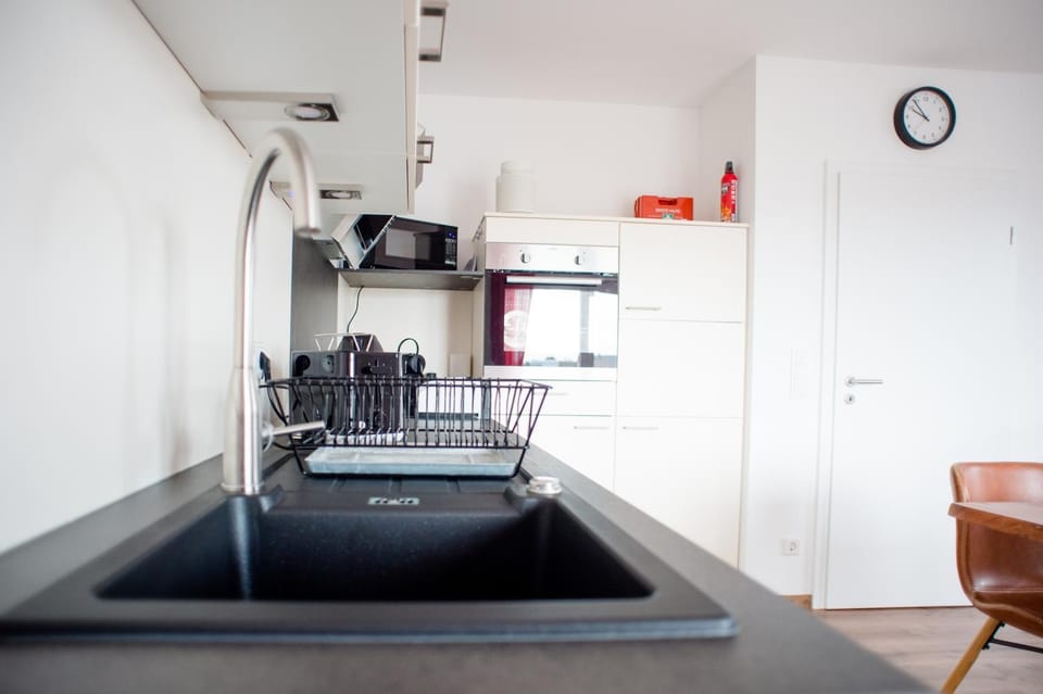 oven, kitchen