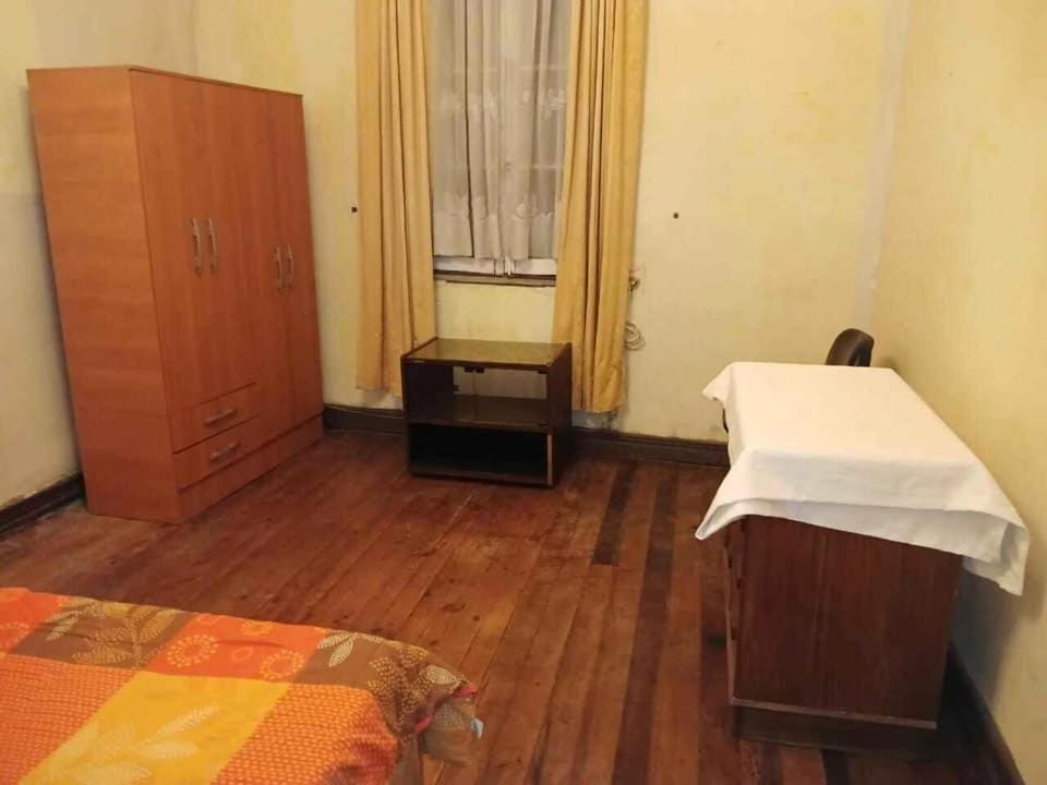 Photo of the whole room, wardrobe