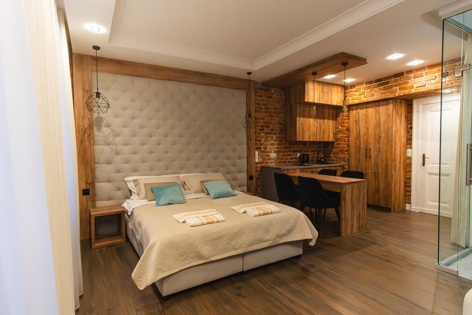 Property building, Bed