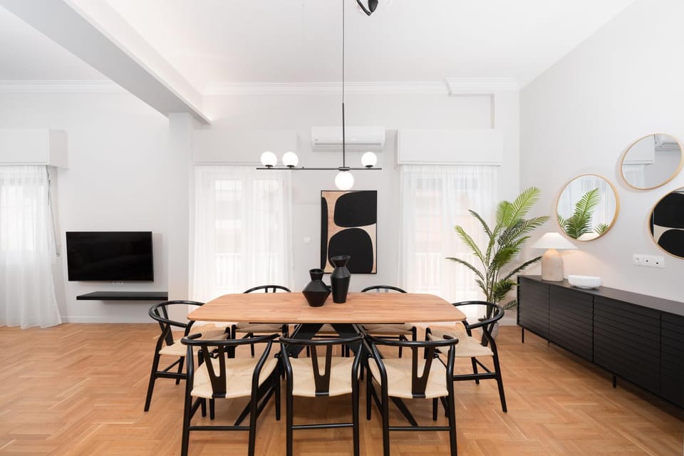 TV and multimedia, Living room, Dining area