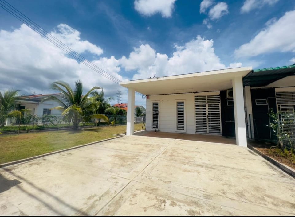Relax Homestay Kuantan 50 House in Pahang, Malaysia