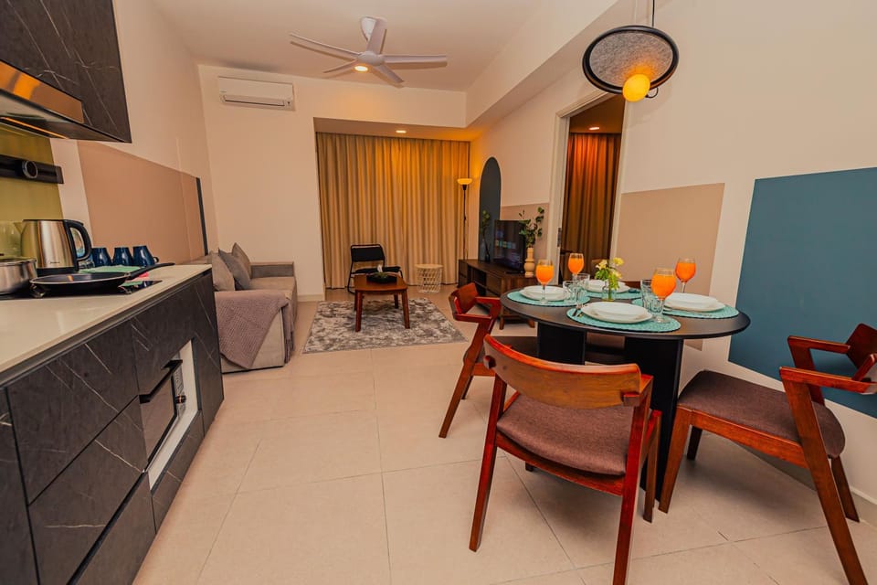 Kitchen or kitchenette, Living room, Dining area