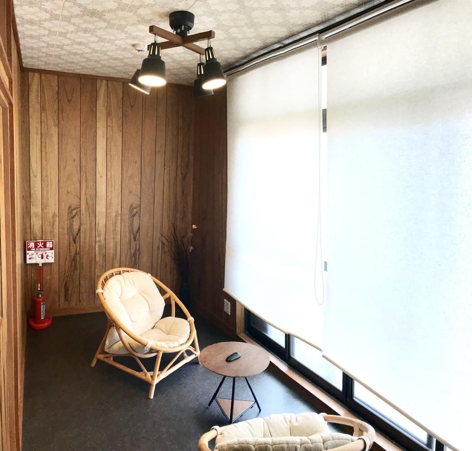 雅 Private Entire House, Sleeps 11, Direct Access to Kansai Airport, 5-Min Walk to Tengachaya Station, Close to Namba & Shinsekai! Apartment in Osaka