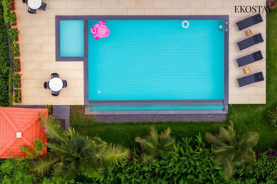 Day, Garden, Garden view, Pool view, Swimming pool, sunbed