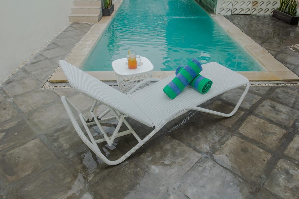 Property building, Swimming pool