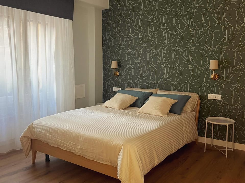 Bed, Photo of the whole room