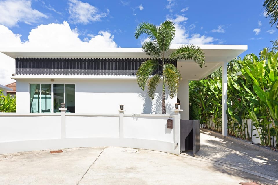 Property building, Day
